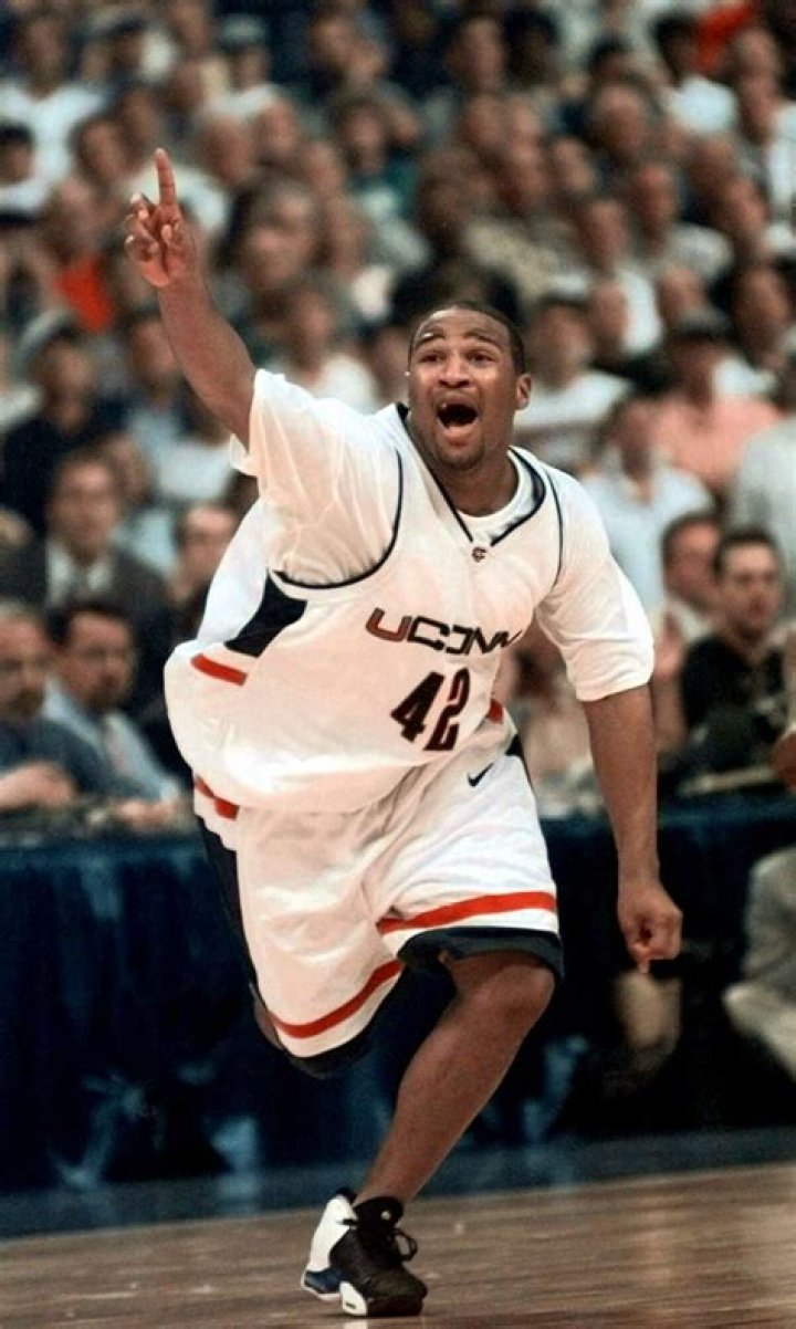 Former UConn star Khalid ElAmin released from custody after agreeing
